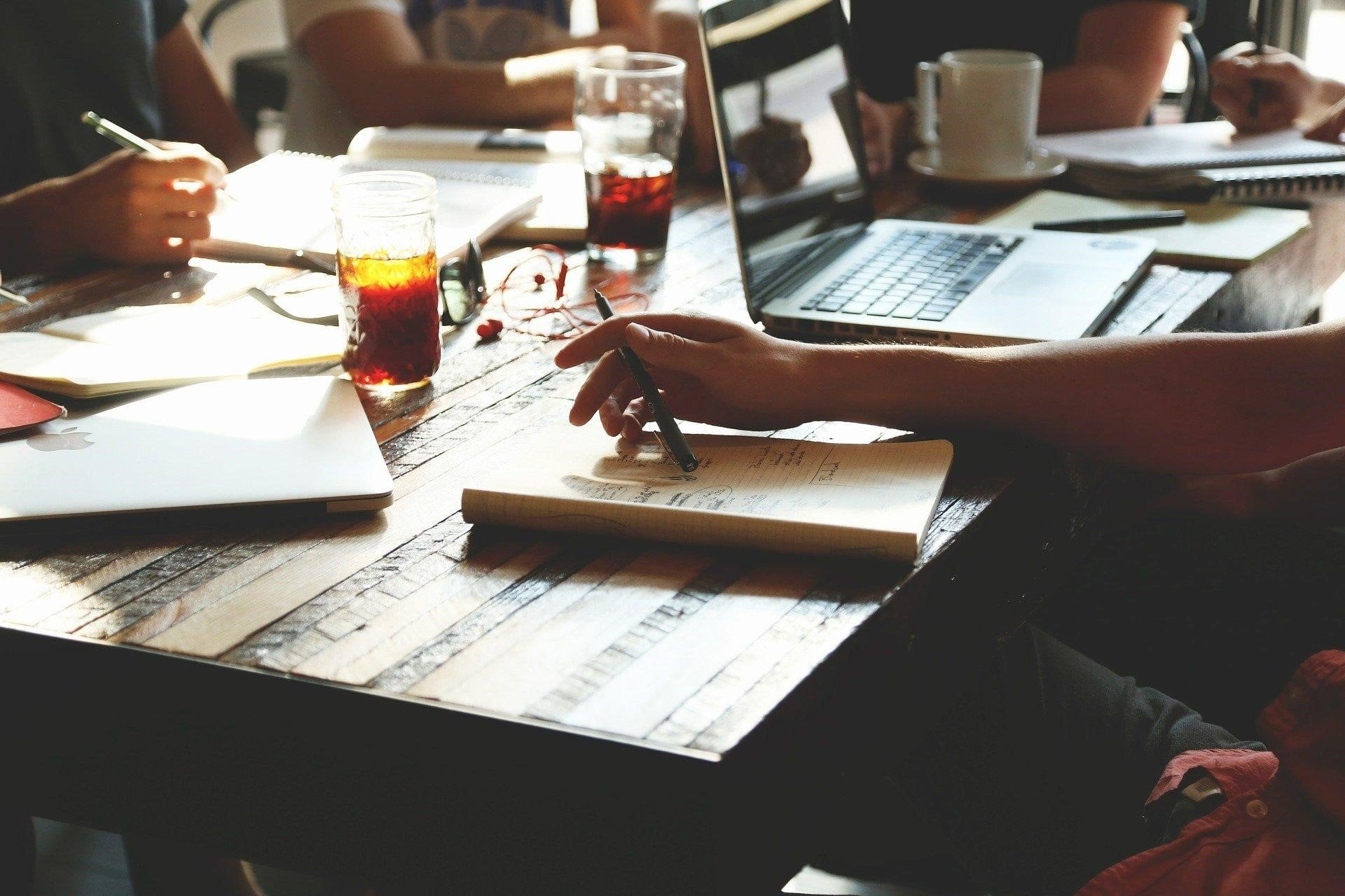 How is fintech, cryptocurrency and trading changing the way entrepreneurs invest? e9cc8ca9359be05c79f88dc7508b81ae (2)