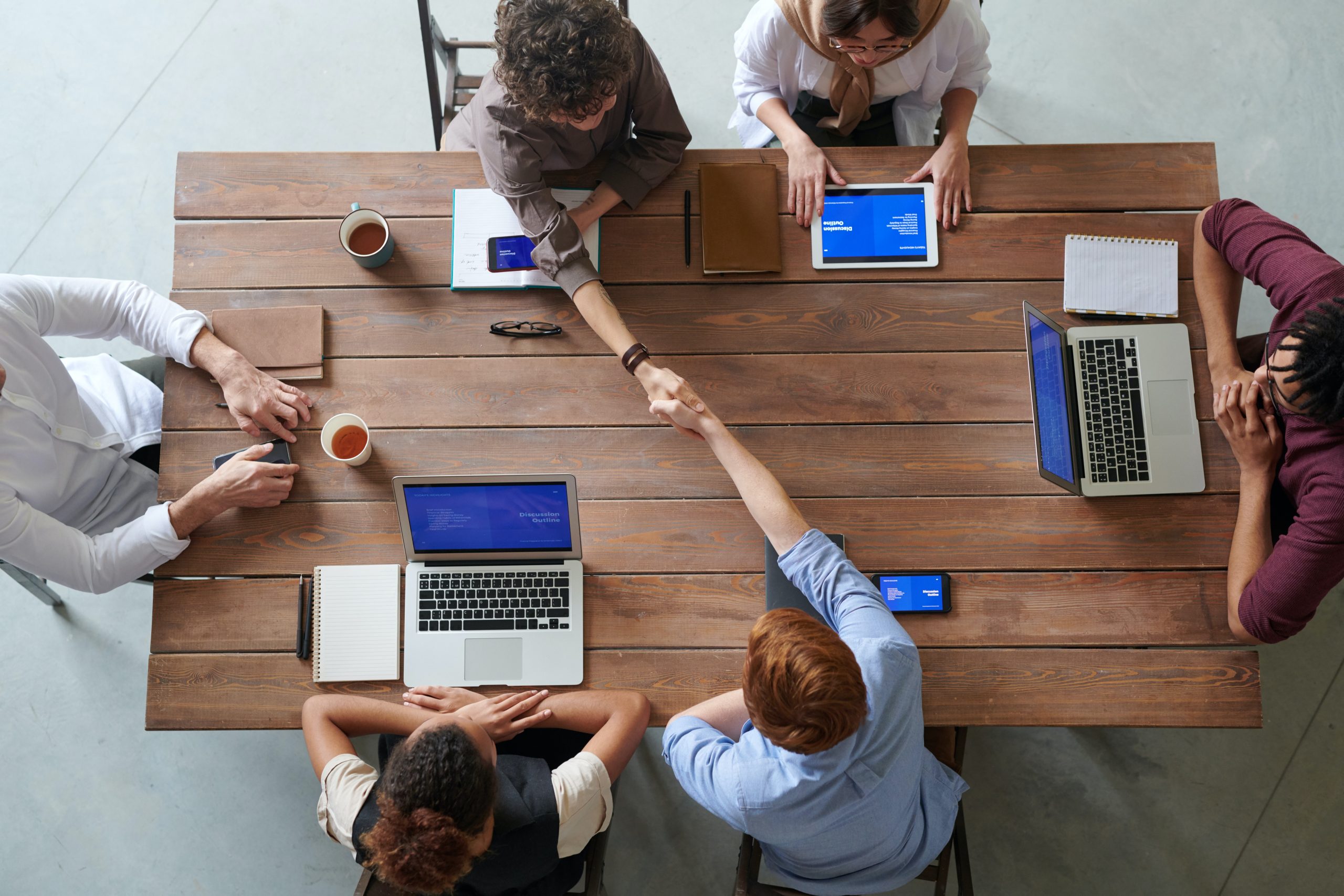 Effective Ways to Enhance the Visibility of Your Online Business pexels-fauxels-3184306